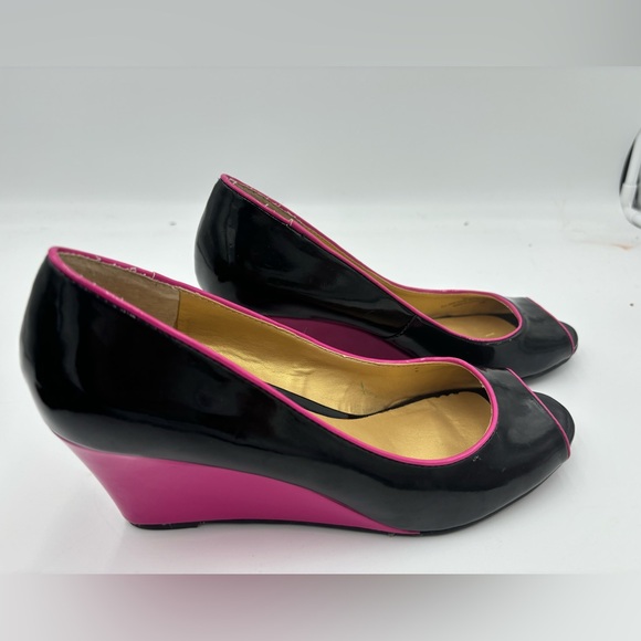 MARC FISHER Wedge Sandals Shoes - Picture 1 of 7